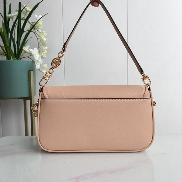 マイケルコースバッグ背面デザイン